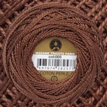 Perlé hímző gyöngyfonal 005 - barna