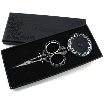 Elegáns antik olló mérőszalaggal díszdobozban