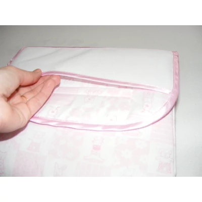 Hímezhető pelenkázólap-Állatos rózsaszín