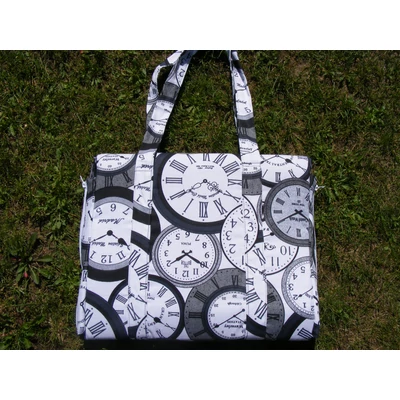 Napozó táska-Órás